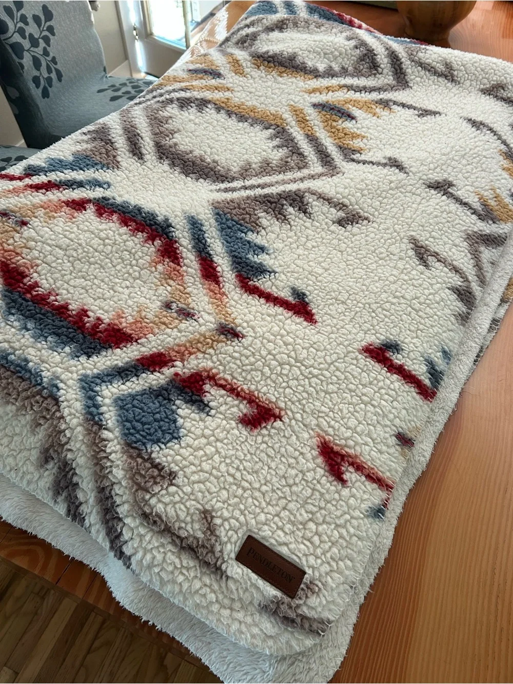 Pendleton Cream Sherpa Fleece Blanket “White Sands”